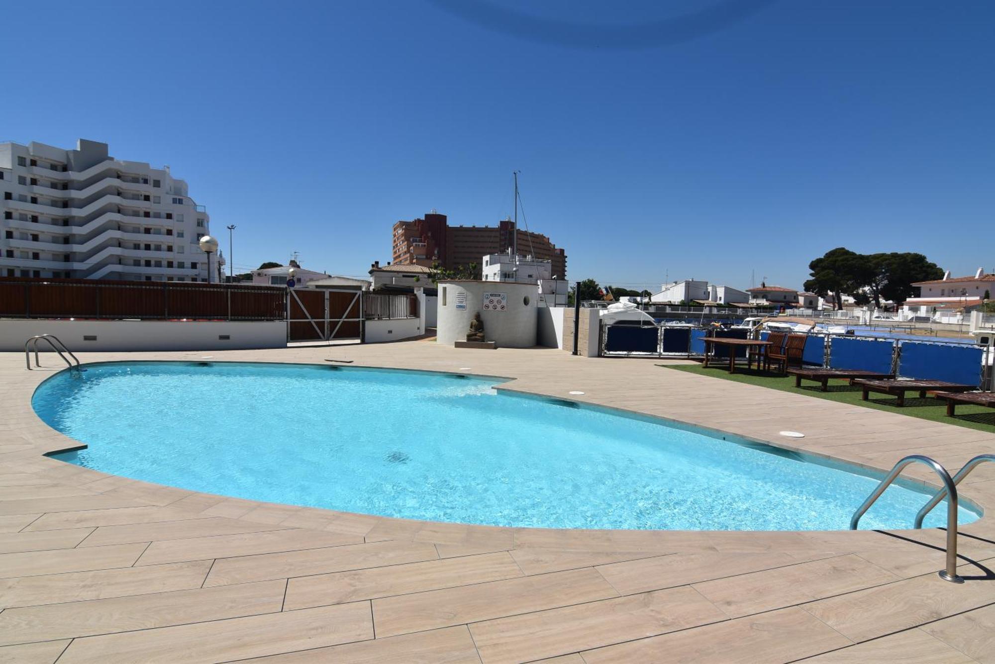 Rnet - Apartments Roses Port Trebol Exteriör bild