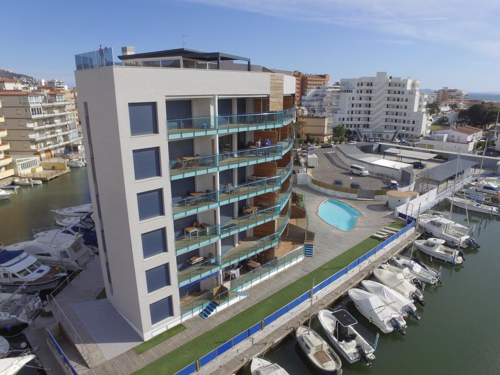 Rnet - Apartments Roses Port Trebol Exteriör bild